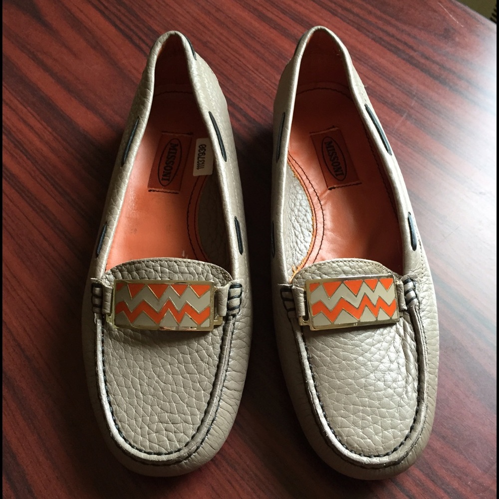 🎉NWT! Missoni" Slip-on Leather Loafers!